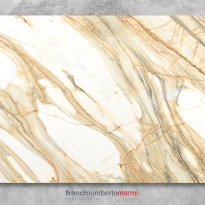 Calacatta Golden Leaf Honed FUM55225